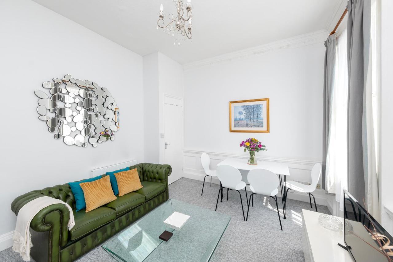 באת' Super City Centre Apartment - Two Bedrooms, Perfect Location מראה חיצוני תמונה